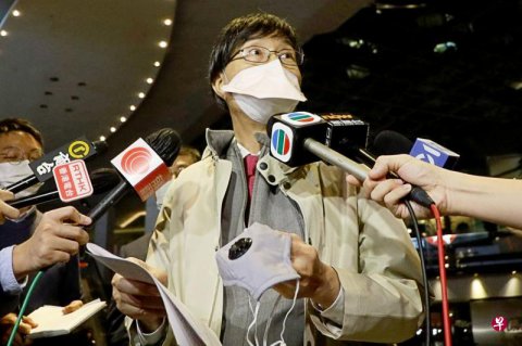 香港机场两旅客 被验出感染南非新变种病毒