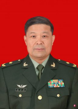 曾驻新疆武警少将彭京堂 获任解放军驻港新司令员