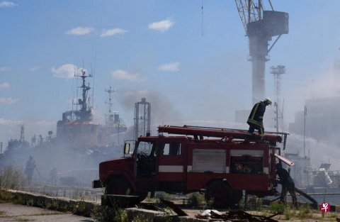 导弹攻击乌克兰敖德萨港 俄会否遵守运粮协议受质疑