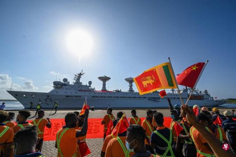 中国科考船远望5号 如期停靠兰卡港口