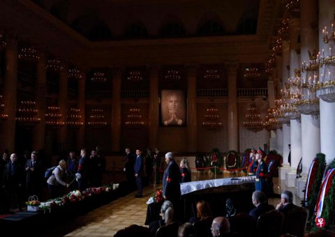 告别式含部分国葬元素 戈尔巴乔夫葬礼普京缺席