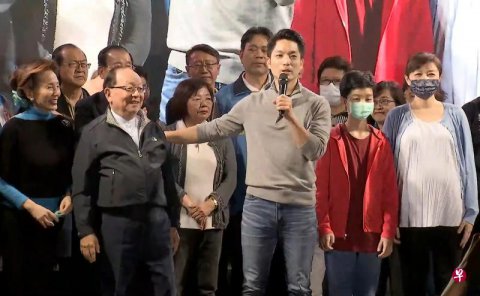 三角战中蒋万安以42.29％得票率当选台北市长