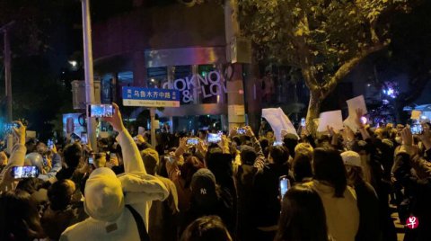 中国多地社区爆发反封控抗议示威