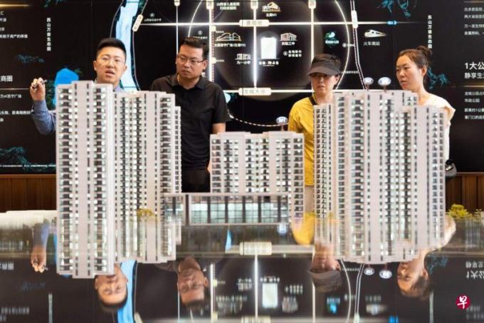 投资者抛售中国资产 投行下调经济预测
