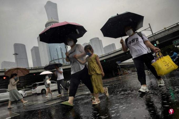 彭博:中国经济复苏失去动力 或永远无法超越美国