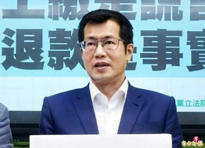 台湾选前爆发“录音门” 疑似蔡英文与立委罗致政录音外泄冲击选情