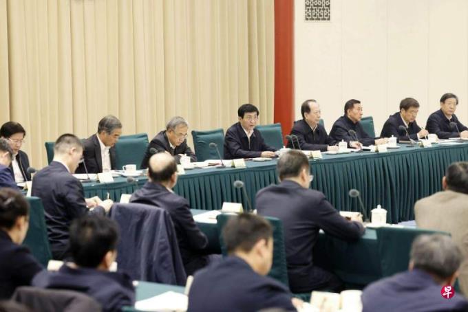 王沪宁要求政协委员唱响中国经济光明论