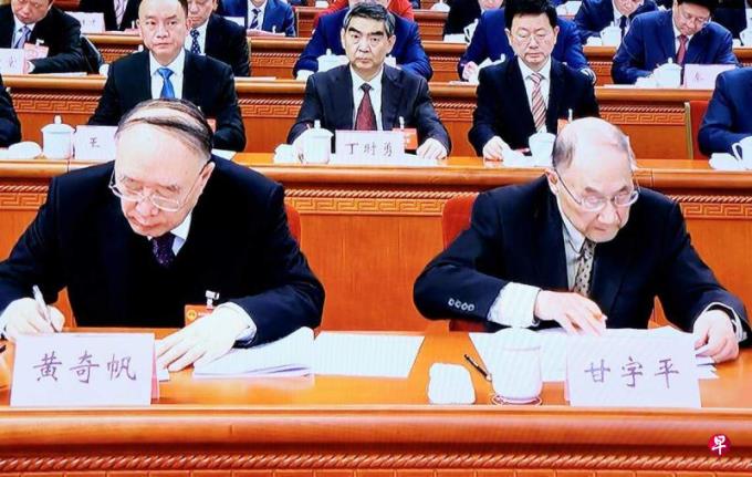 重庆GDP首次突破3万亿元 分析:消费成拉动经济主要马车