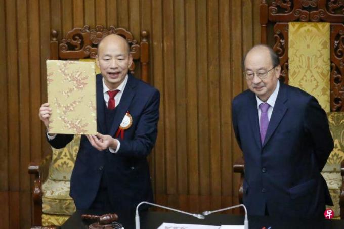 韩国瑜和江启臣当选台立法院正副院长