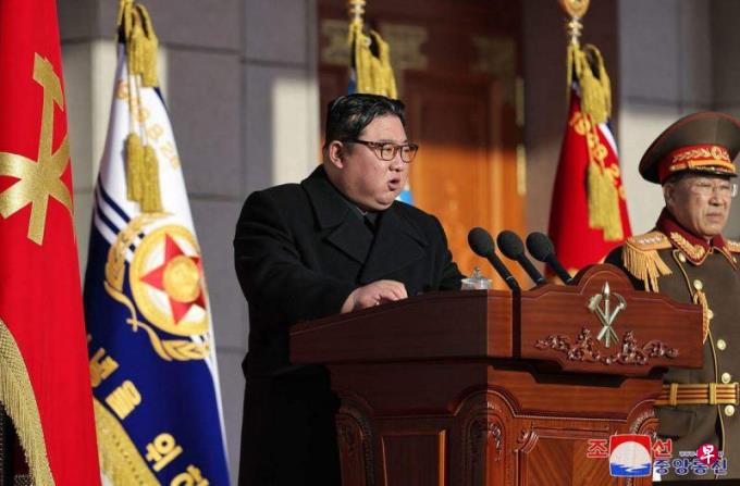 金正恩：韩国是头号敌国 对话换不来和平