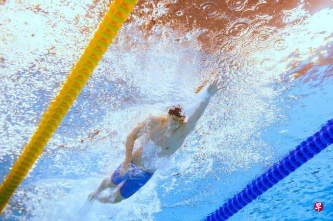 潘展乐破世界纪录 助中国夺世锦赛男子4X100米自由泳接力金牌