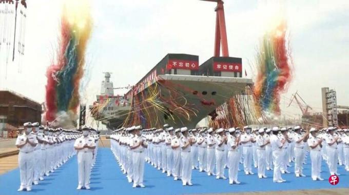 中国海军政委:很快公布第四艘航母情况