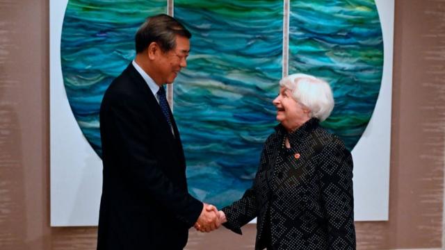 耶伦已与何立峰进行了三次面对面会谈。