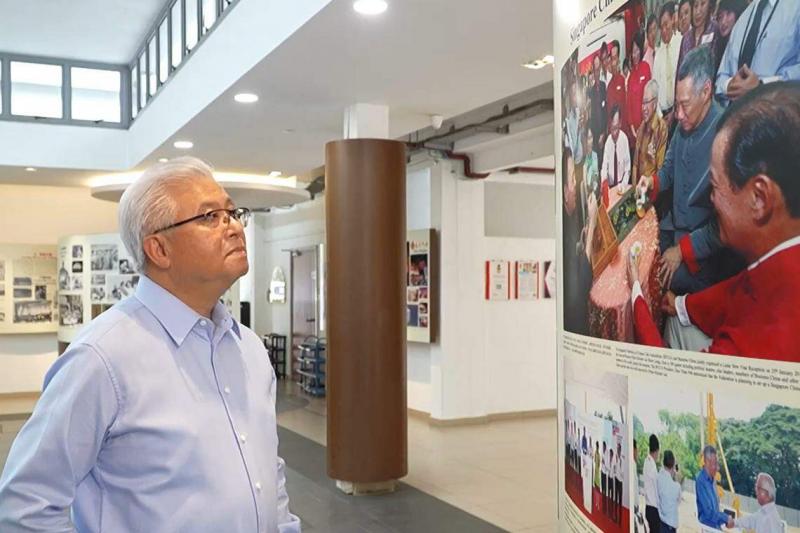 蔡其生去年接任新加坡宗乡会馆联合总会会长一职,过去十几二十年担任过中华总商会会长、官委议员,与总理有过多次接触,对总理任内中文表达能力的突飞猛进留下深刻印象。(视频截图)