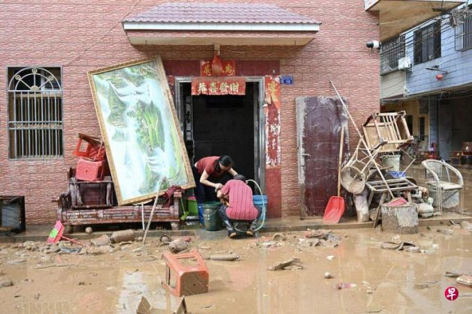 广东梅州两地强降雨致9人死亡6人失联