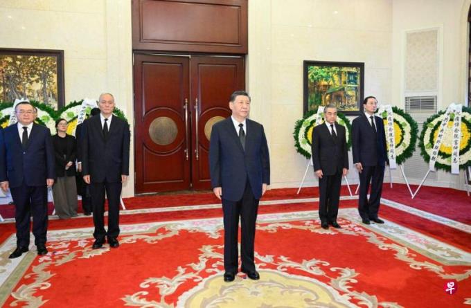 习近平:中国为失去中越关系推动者阮富仲深感悲痛