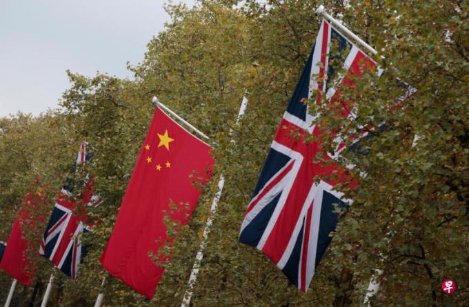 习近平斯塔默首通话:高度重视英国加强接触对话的愿望