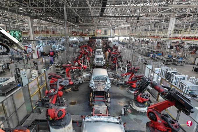彭博研究:尽管美国对华科技围堵 “中国制造2025”计划仍稳步前进