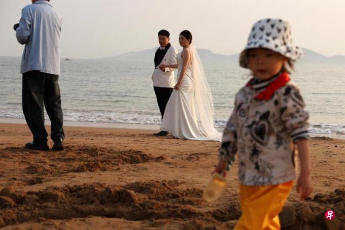 今年前三季中国结婚登记474.7万对 同比减少94.3万对