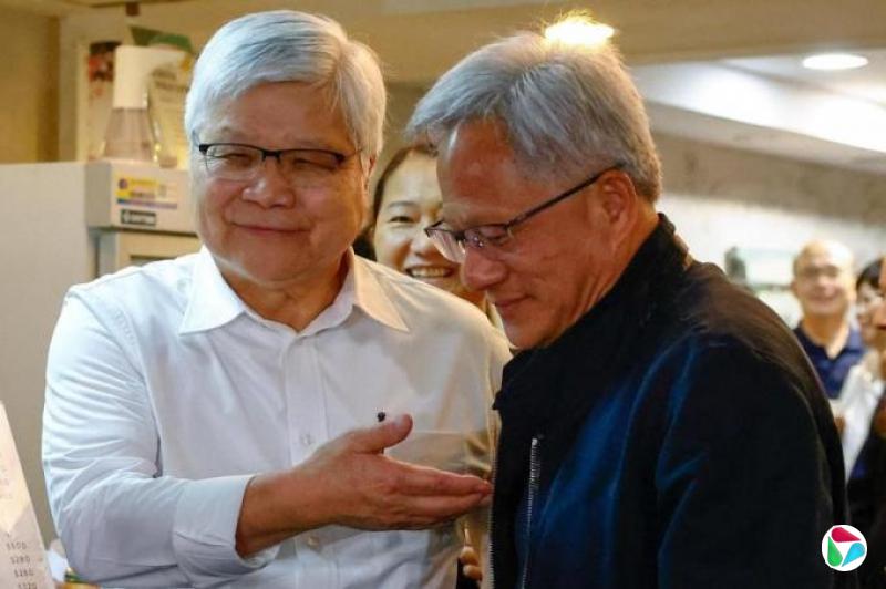 黄仁勋与台积电高管餐叙 未谈及美关税议题