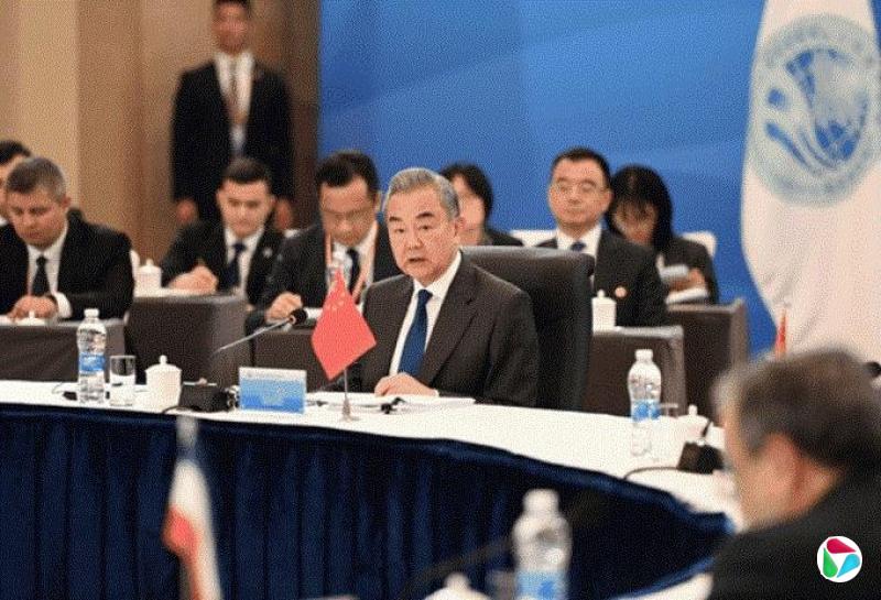 不点名批评美国 王毅定义新型国际关系该有样子