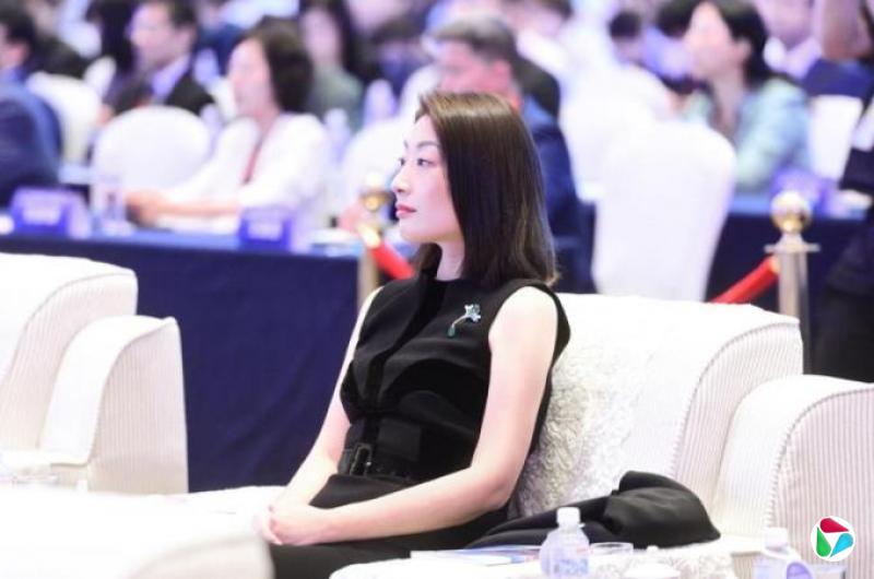 港媒:宗馥莉曾用美国护照在香港买房