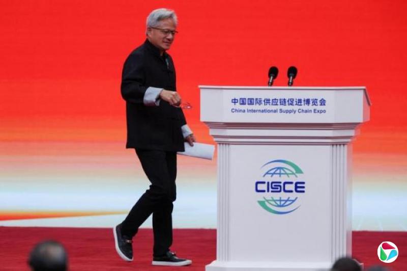 黄仁勋赞中国AI大模型“世界级”