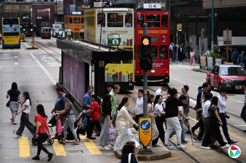 戴庆成:香港抢人才再掀反思