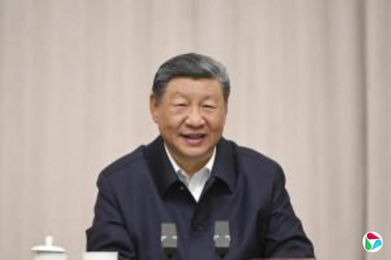 习近平出席西藏自治区成立60周年庆祝大会
