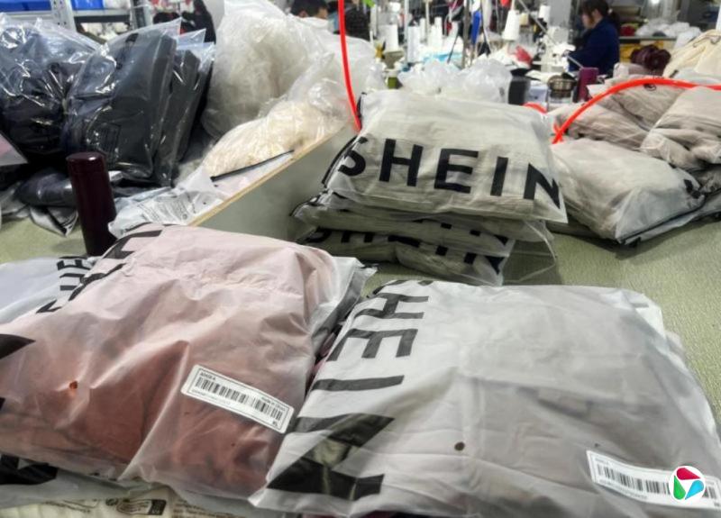 美国取消小额包裹免税 每年料增收约100亿美元关税