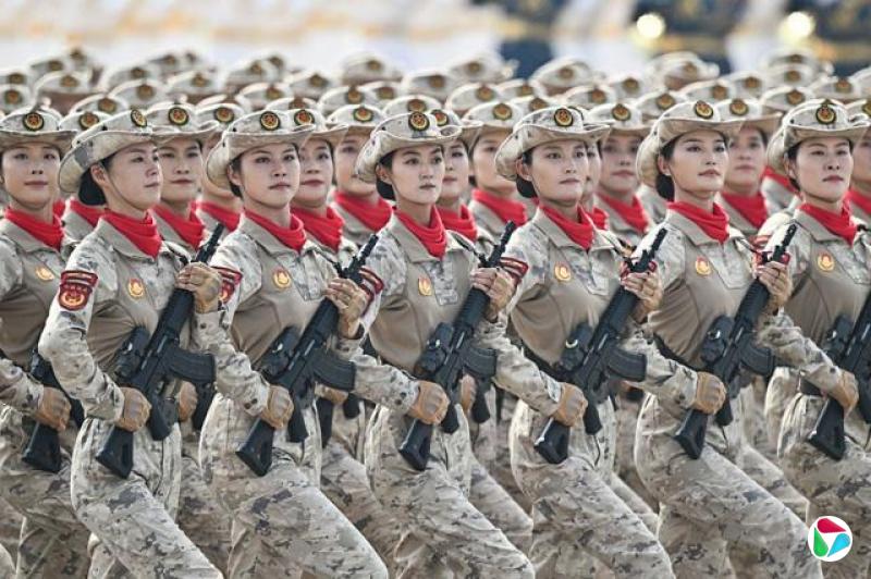 女兵方队