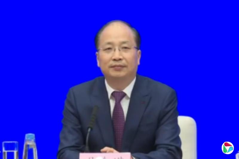 消息称易会满被查时家人也被带走 多名老同学已落马